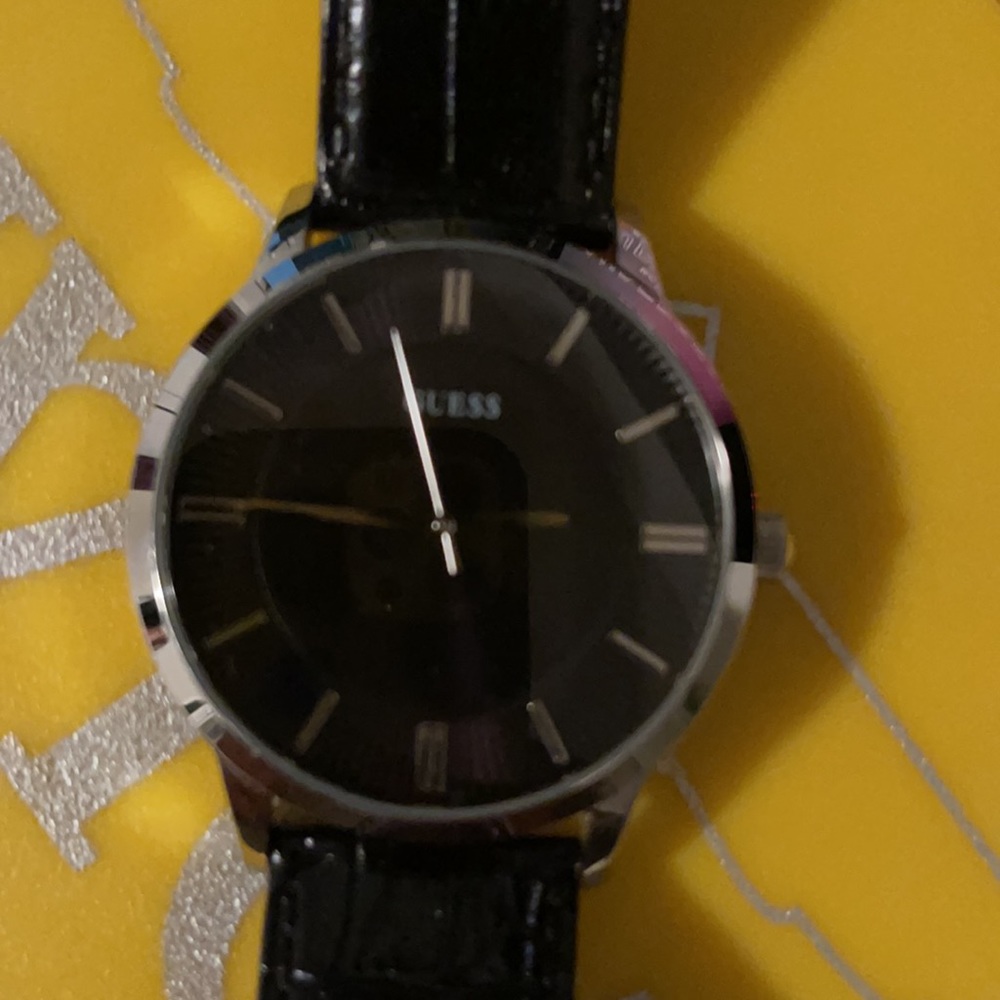 Guess Watch - Picture 2 of 5